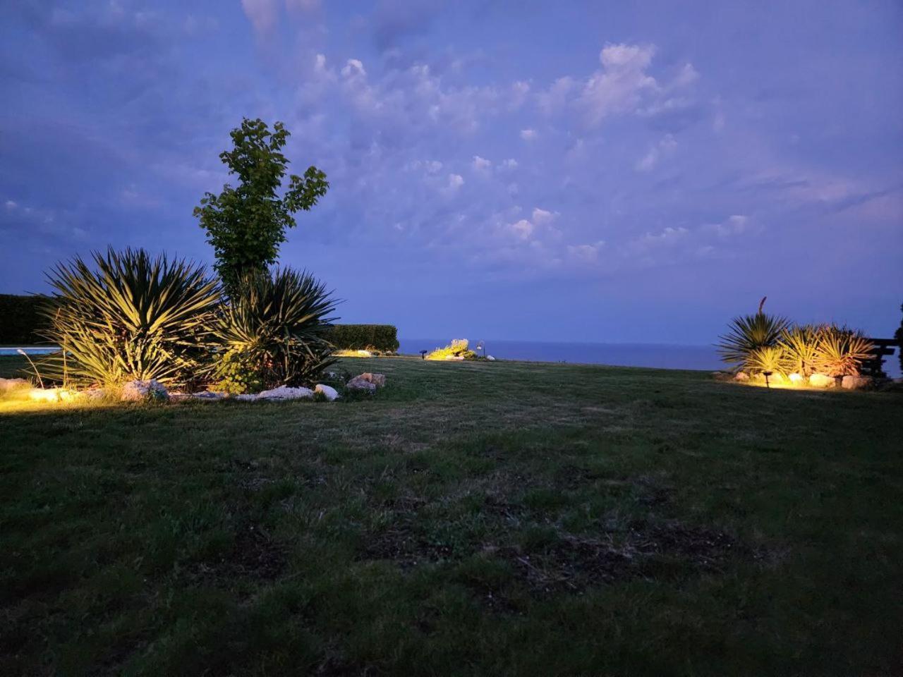 Private Villa 102 With Heated Pool In Blacksearama Balchik Eksteriør billede