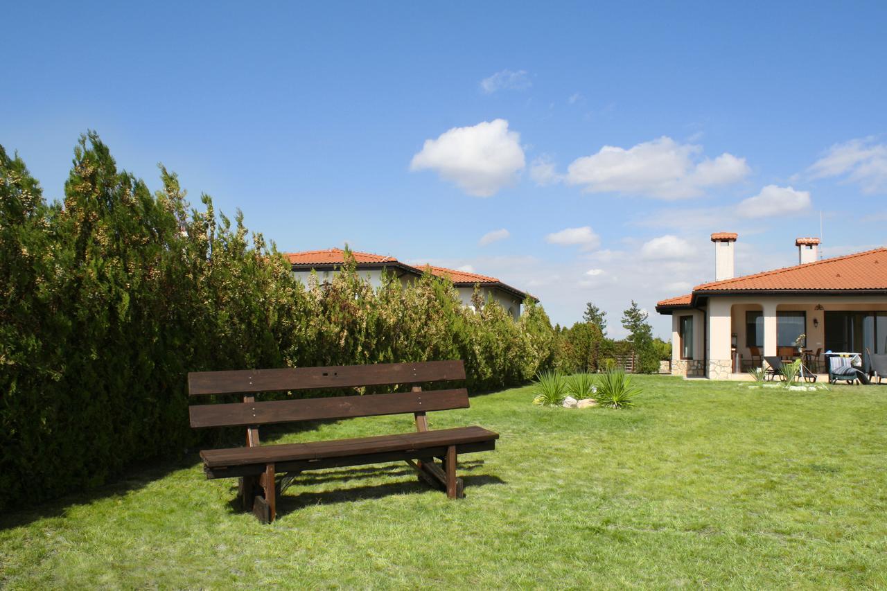Private Villa 102 With Heated Pool In Blacksearama Balchik Eksteriør billede
